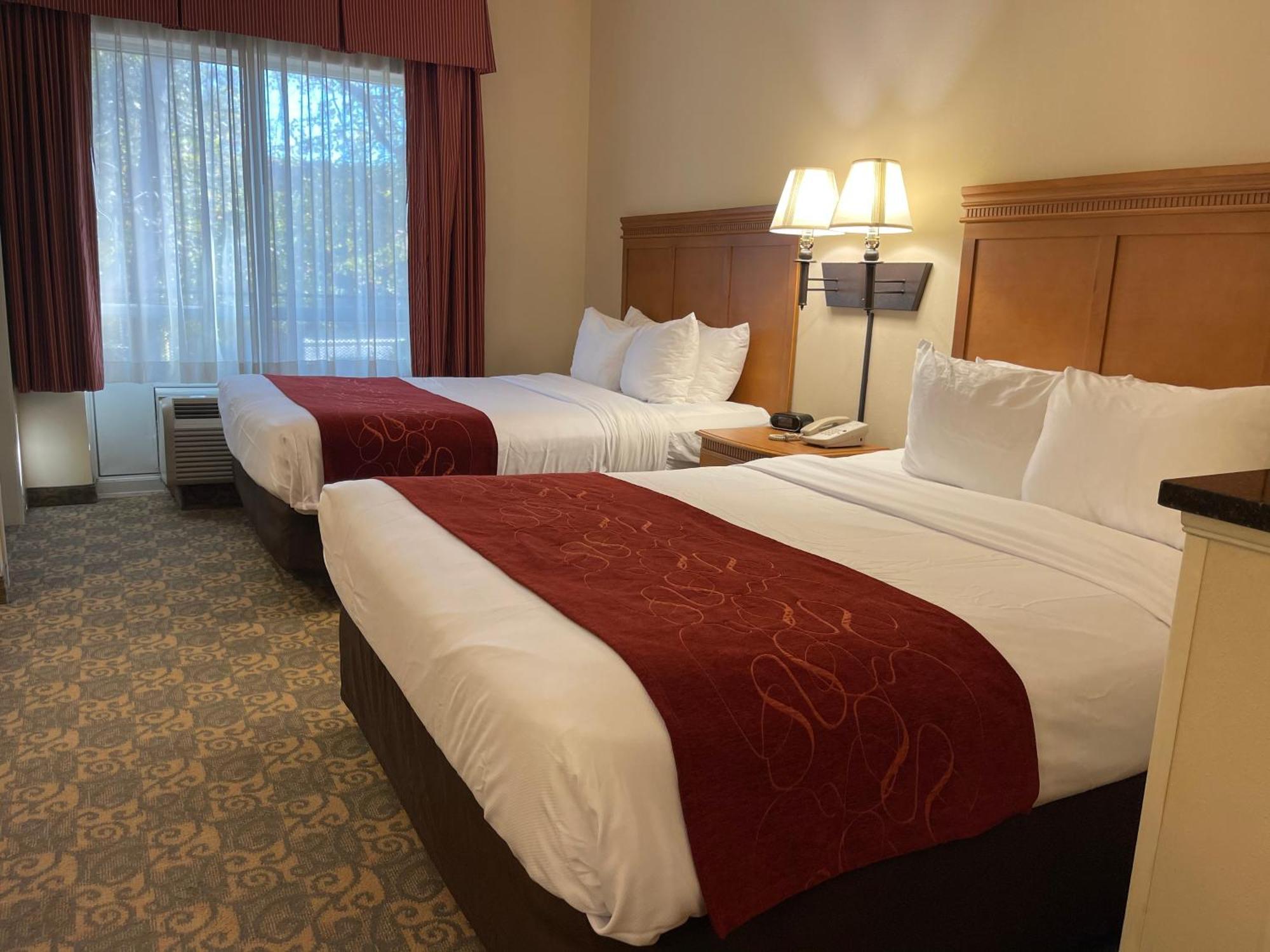 Comfort Suites Валдоста Экстерьер фото