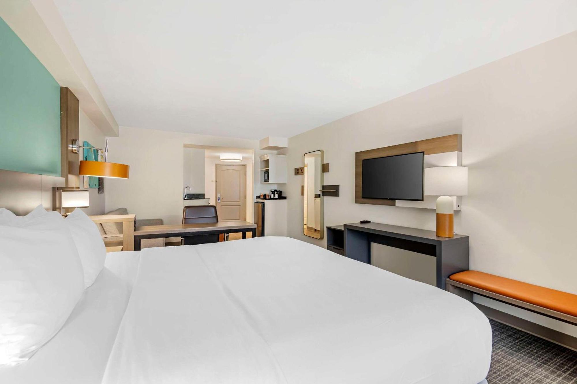 Comfort Suites Валдоста Экстерьер фото