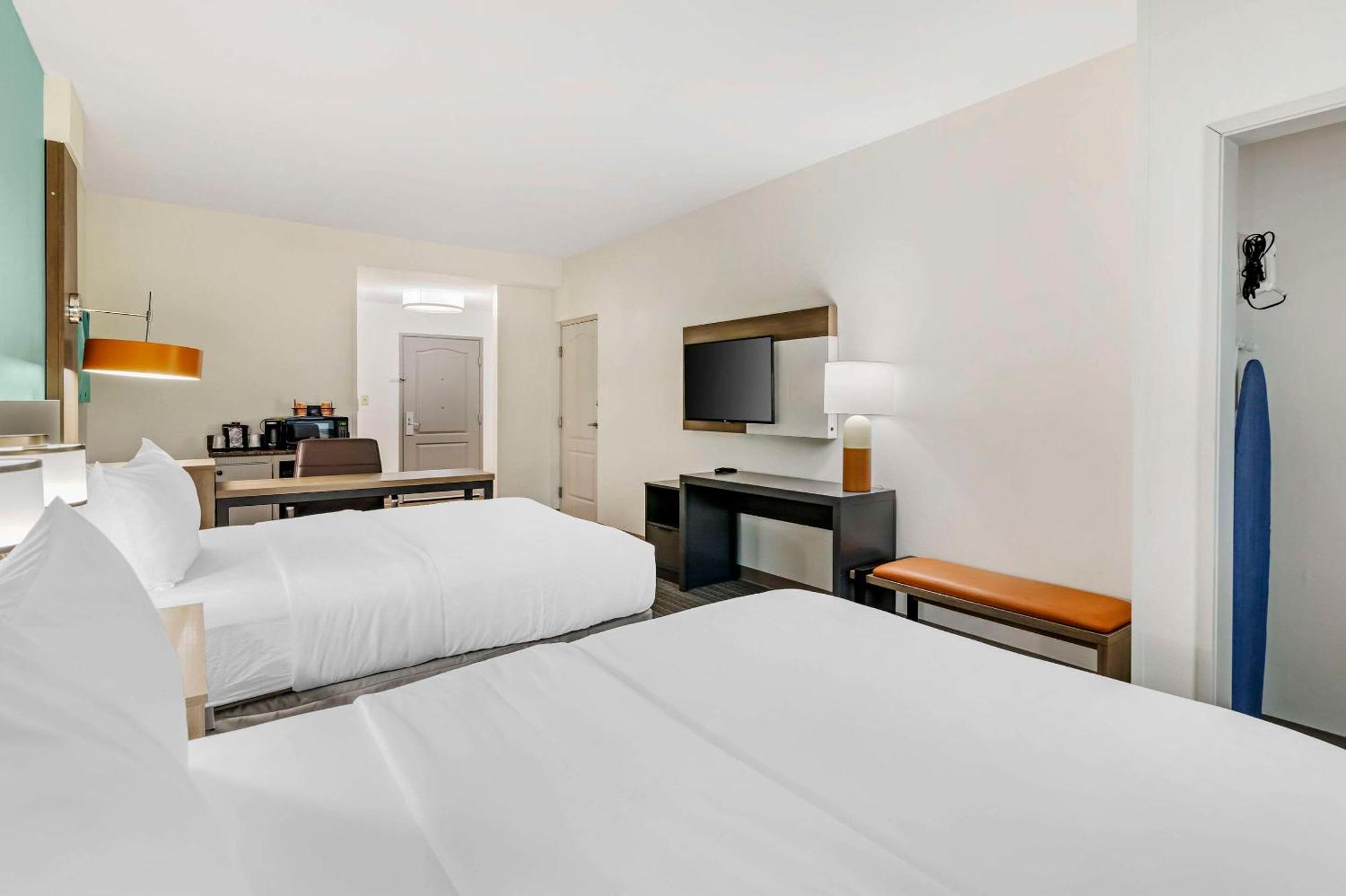 Comfort Suites Валдоста Экстерьер фото