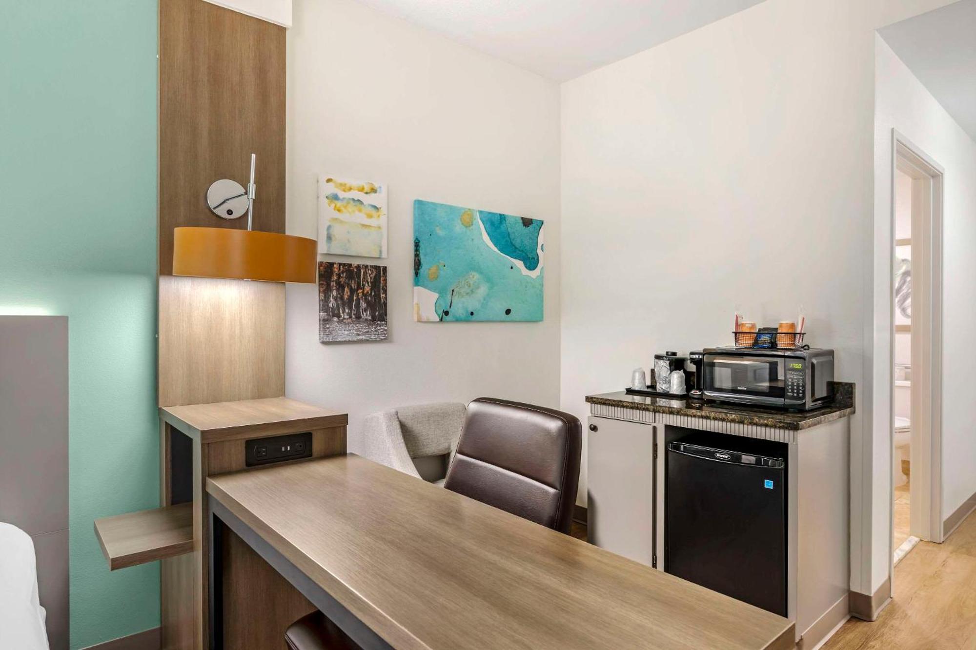 Comfort Suites Валдоста Экстерьер фото